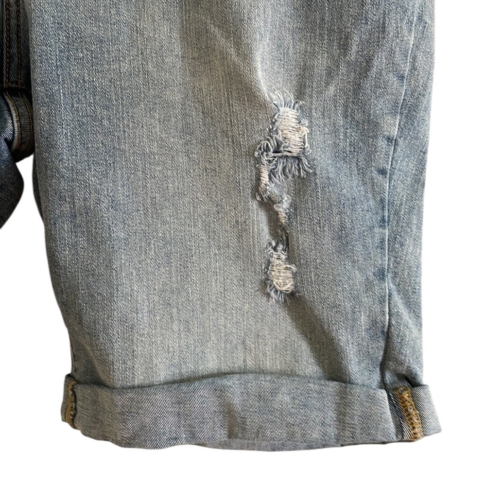 UNIVERSAL THREAD BLUE DENIM DISTRESSED BERMUDA JEAN SHORTS Size 14WR - Picture 10 of 15